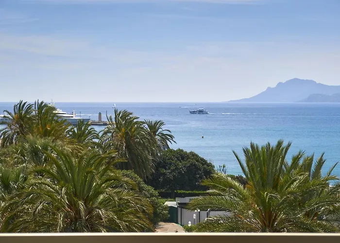 La Reale 2 Beds Croisette Beaches Sea View Parking Free Cannes